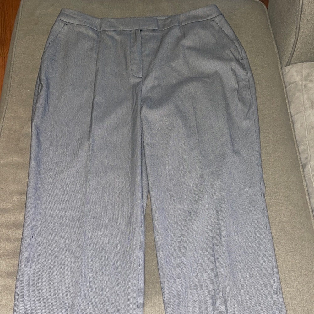 Jones New York Ladies gray trouser pants. Size 14W.  The Sydney Pant. NWT